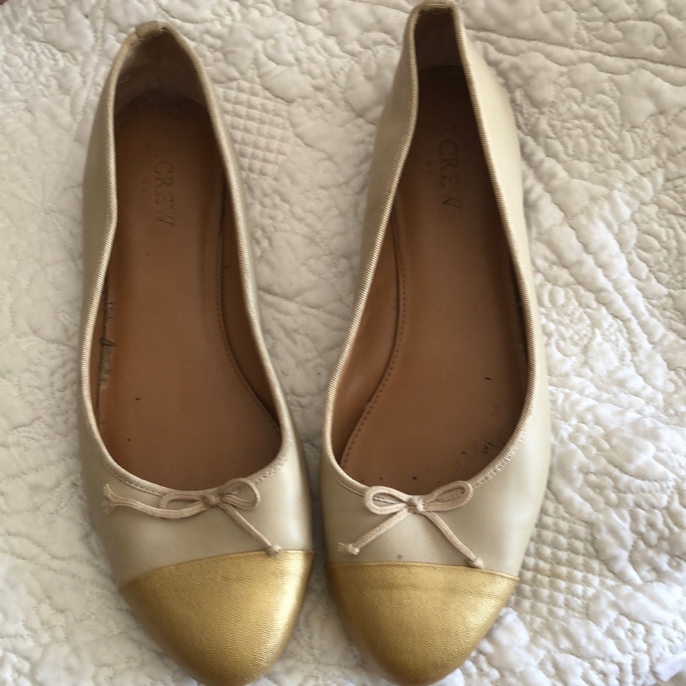 J Crew Ballet Flats sz 9.5 - beige, gold faux leather